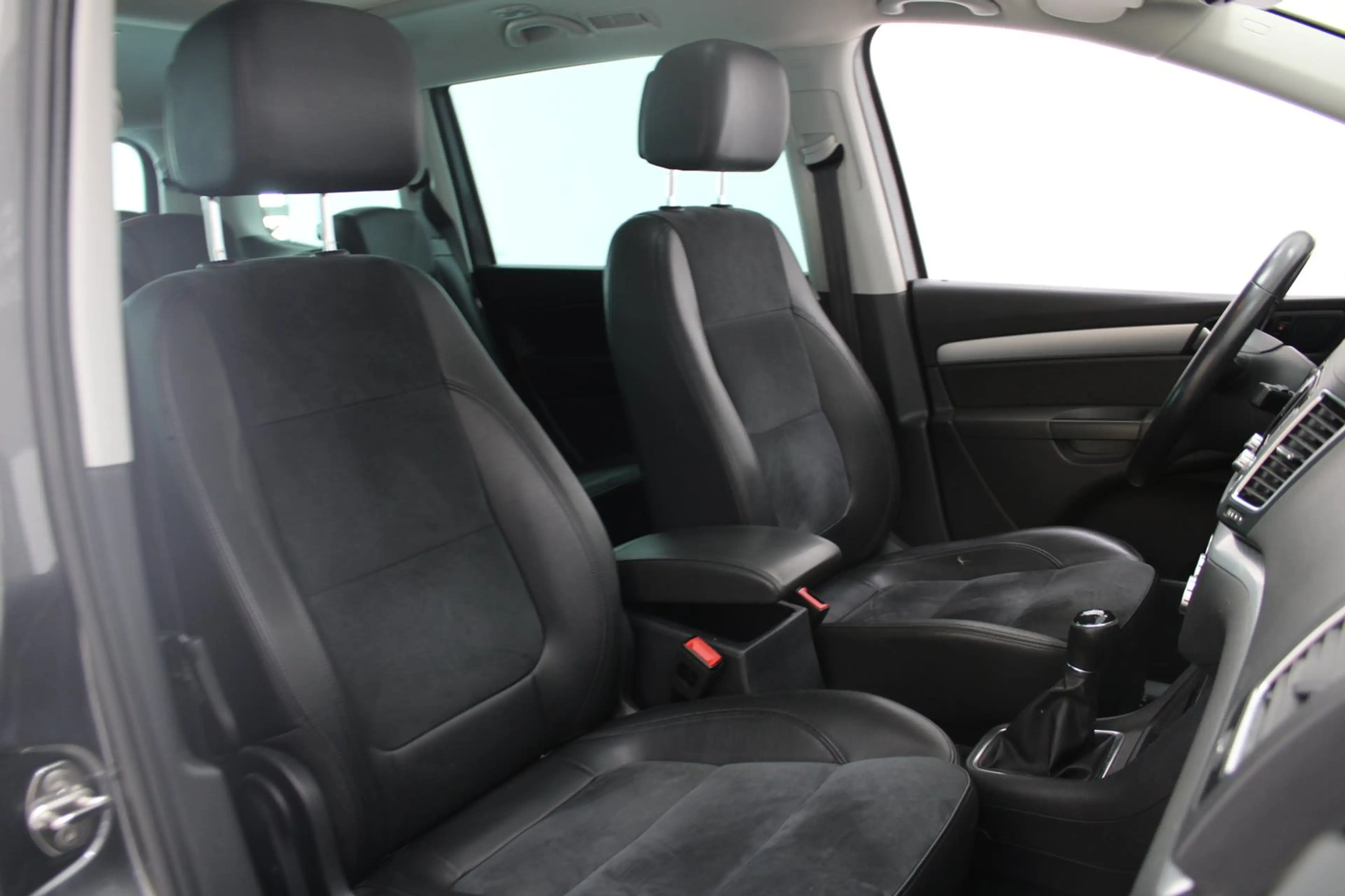 Volkswagen Sharan Sky TDI SCR 4MOTION BMT — photo 9