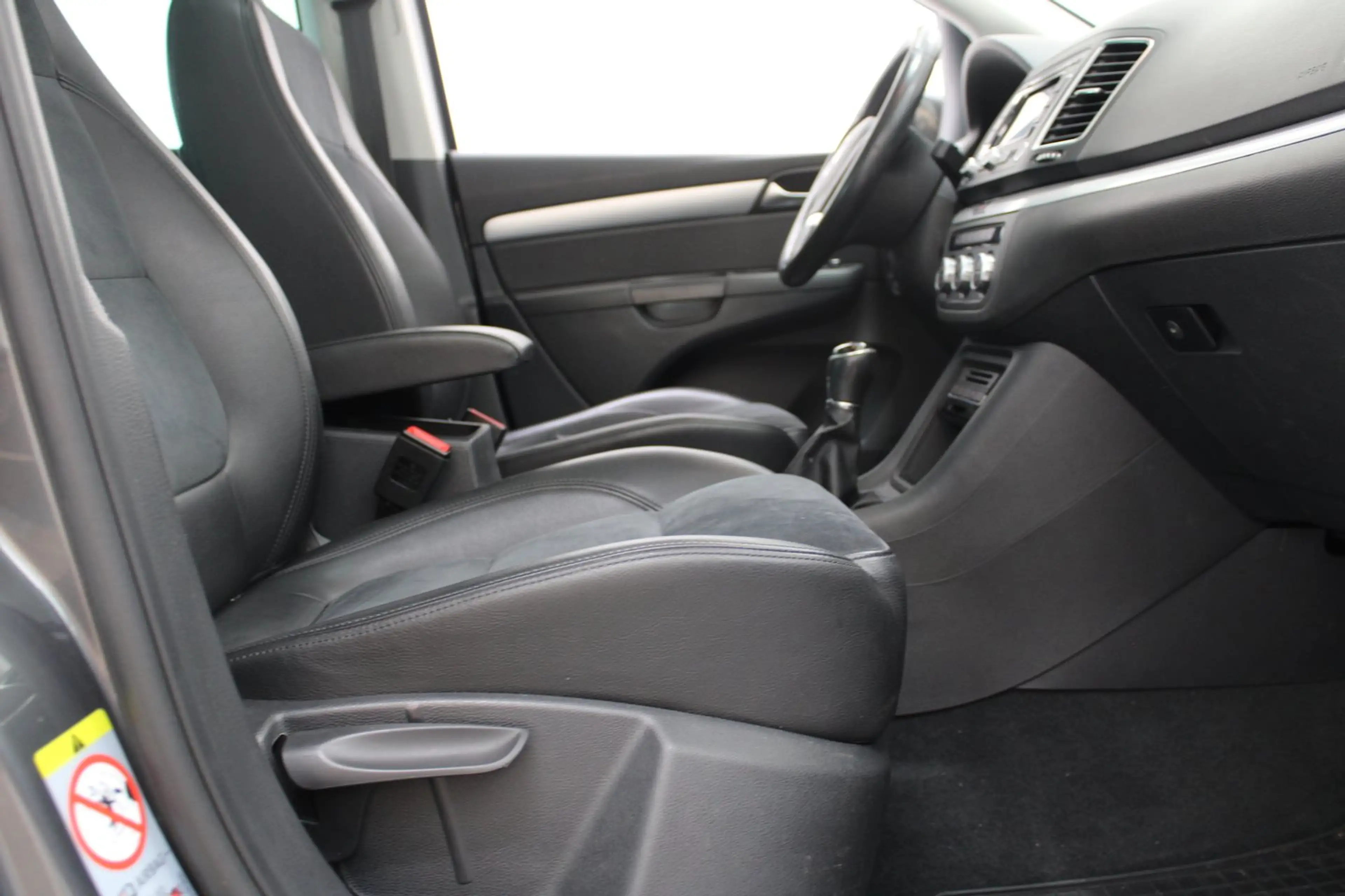Volkswagen Sharan Sky TDI SCR 4MOTION BMT — photo 8