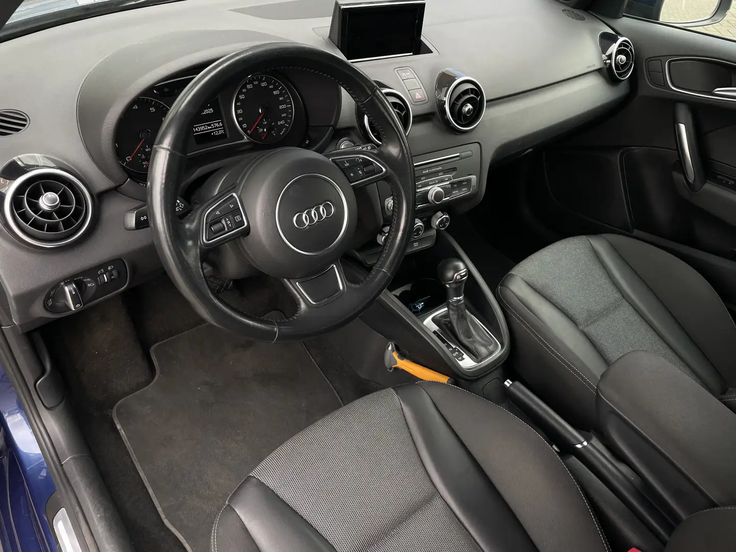 Audi A1 Sportback 1.4 TFSI Adrenalin | Automaat Trekhaak | Синій - 2