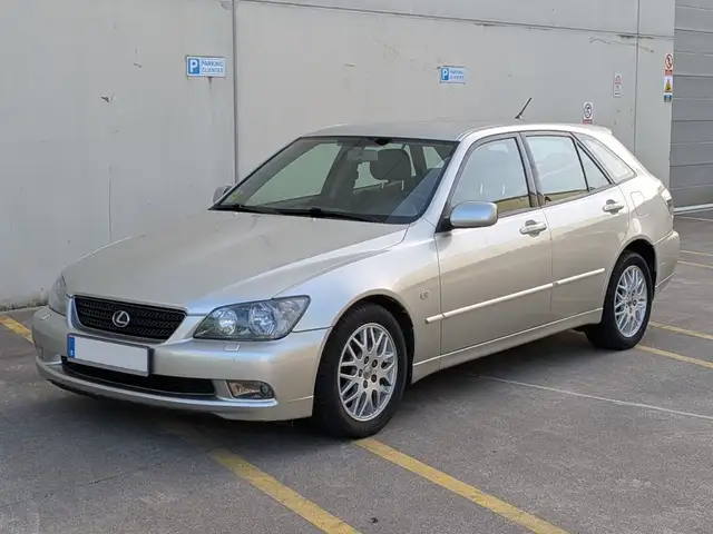 Lexus IS 200 Sportcross Luxury