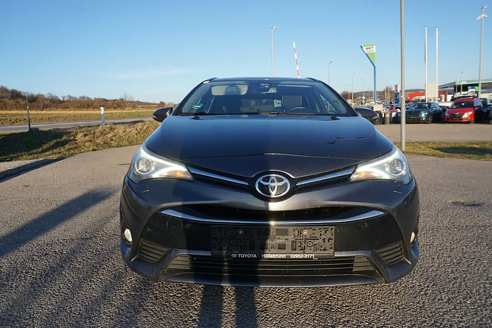 Toyota Avensis 2,0 D4-D Active Plus Grau - 1