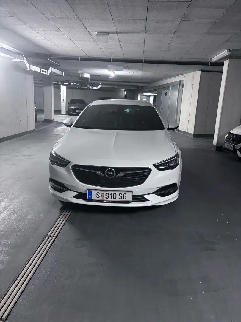 Opel Insignia Grand Sport 2,0 cdti OPC Line Vollaustattung - 1