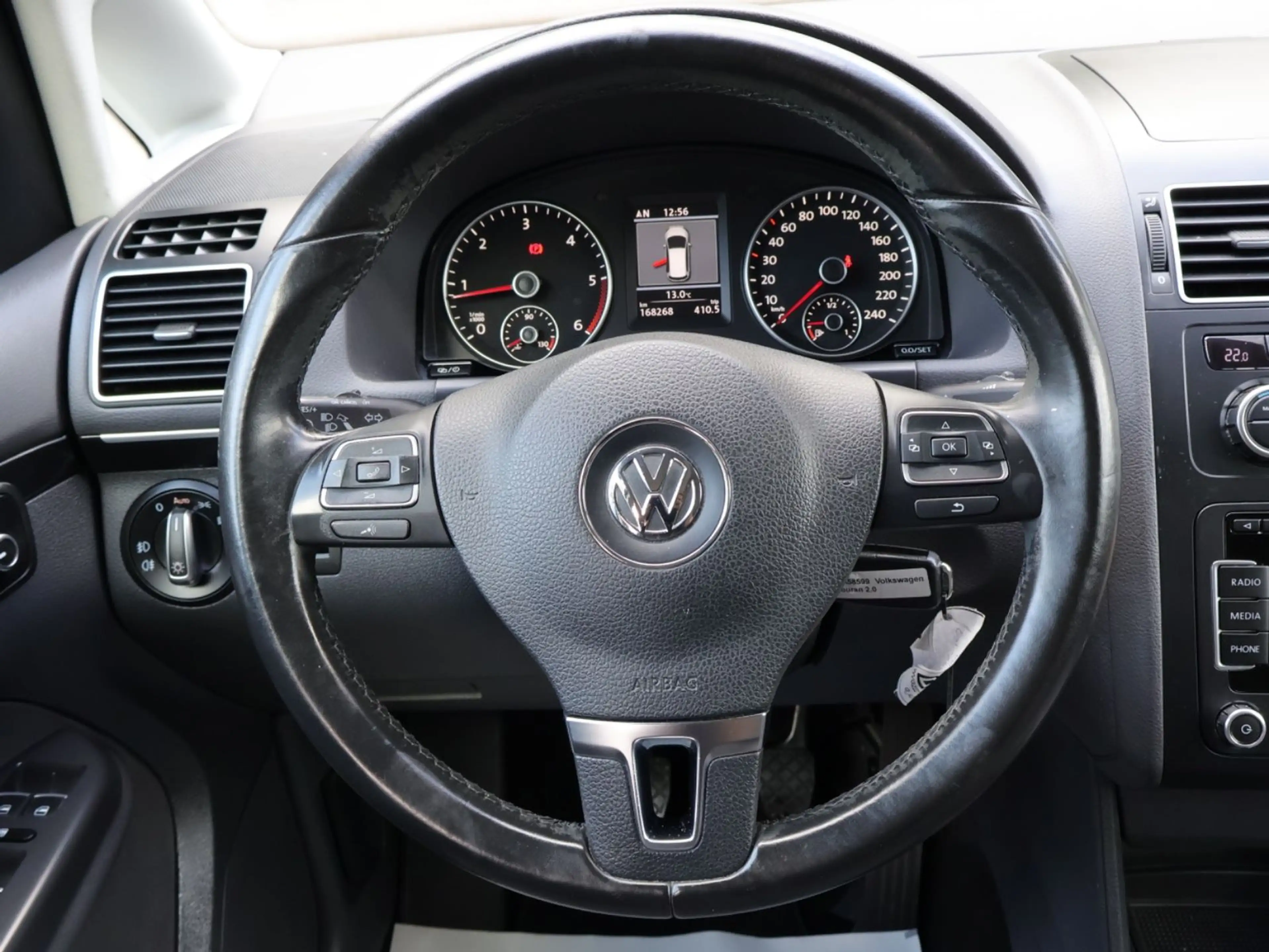 Volkswagen Touran Highline 2.0 TDI 7-Sitze Xenon-Navi-PDC — photo 14