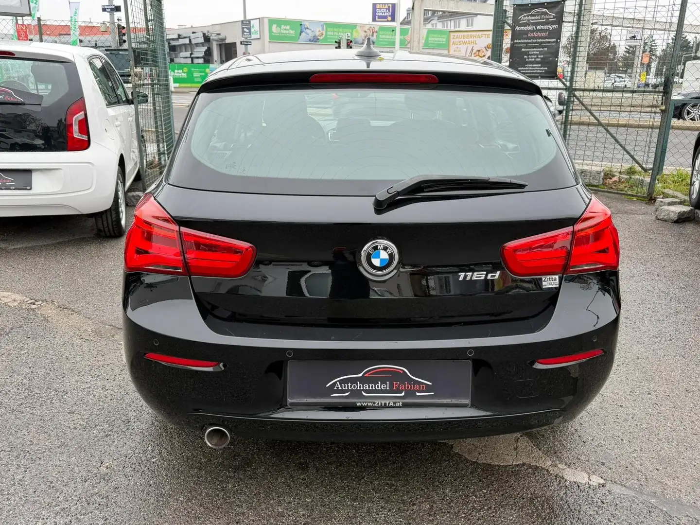BMW 116 d Advantage MwSt ausweisbar MIT PICKEL 08/26 Schwarz - 2