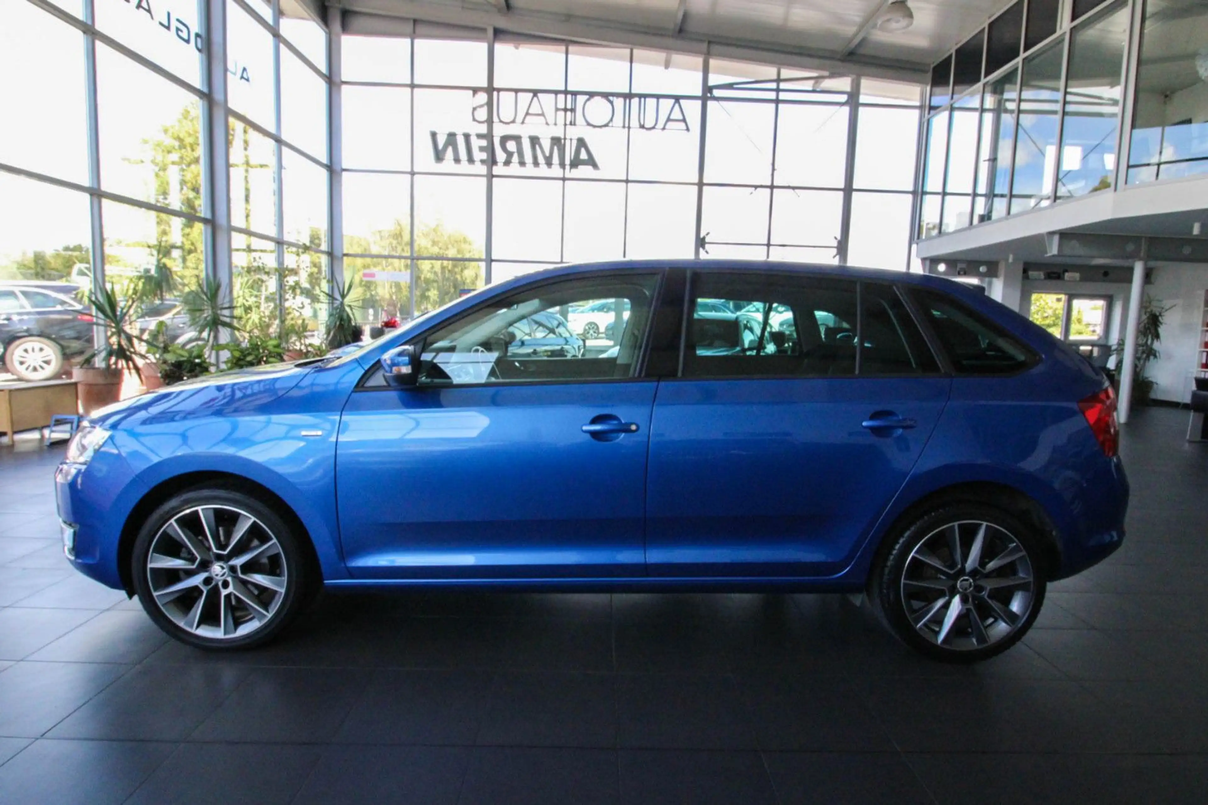 Skoda Rapid/Spaceback Spaceback Drive/Pano/Bi-Xenon/PDC/Kamera/ — photo 9