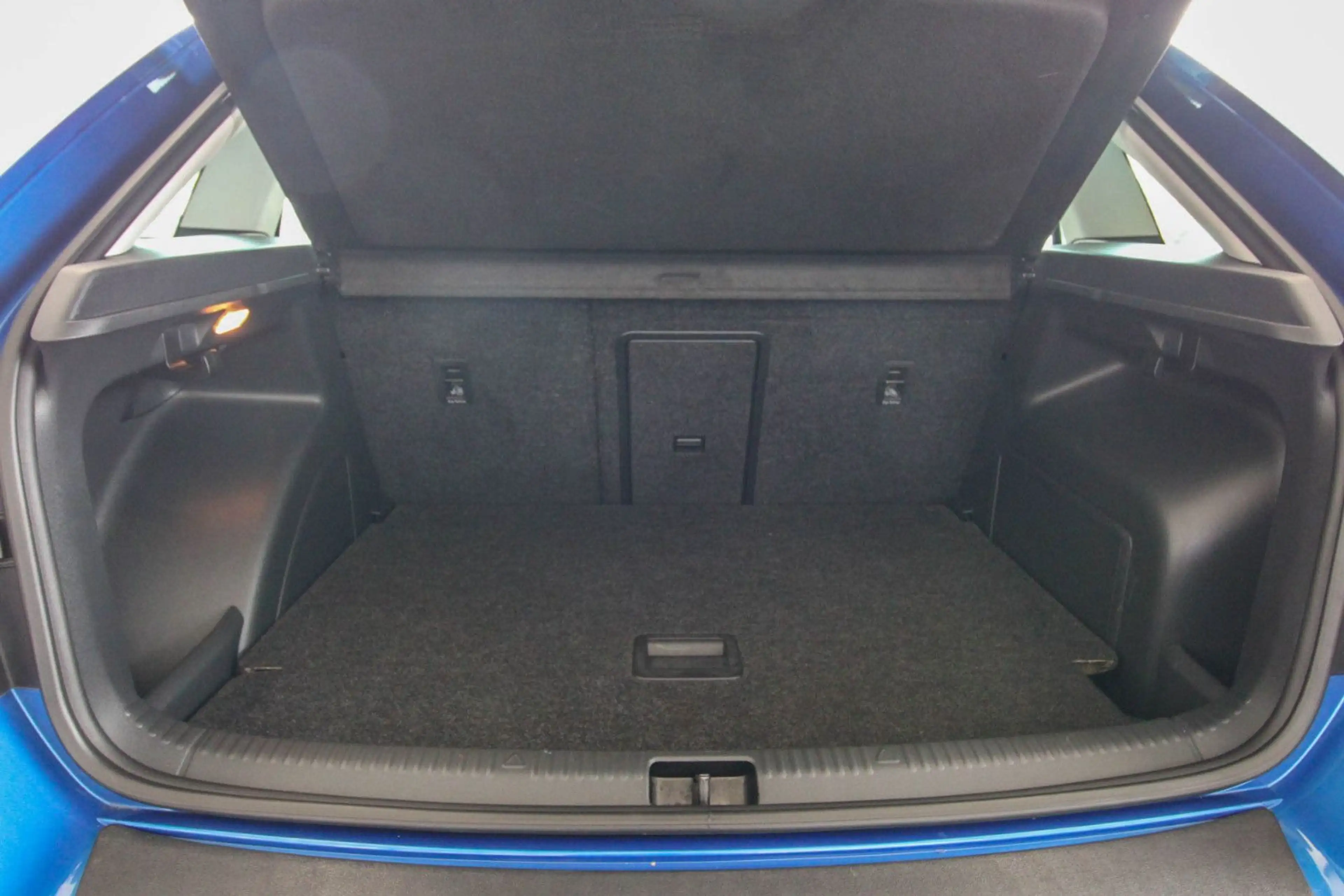 Skoda Rapid/Spaceback Spaceback Drive/Pano/Bi-Xenon/PDC/Kamera/ — photo 7