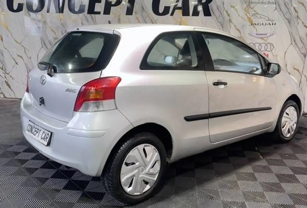 Toyota Yaris Yaris — photo 5