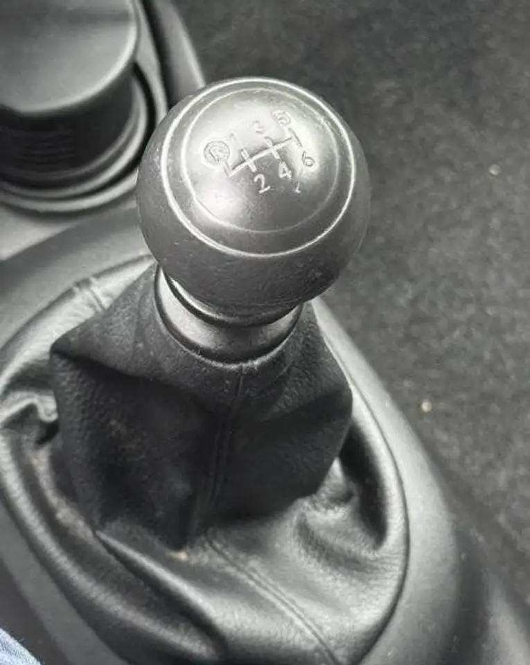 Toyota Yaris Yaris — photo 12