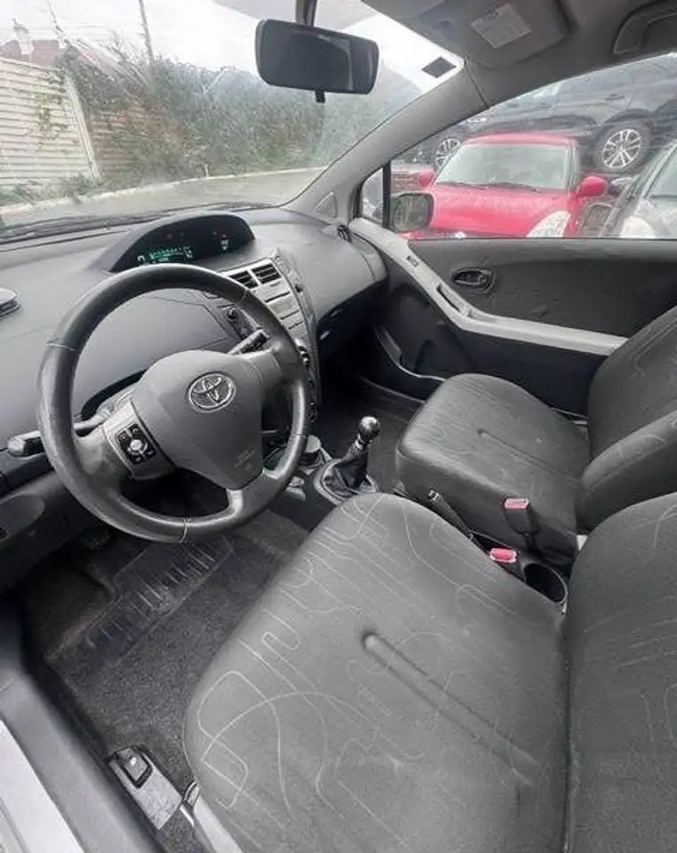 Toyota Yaris Yaris — photo 9