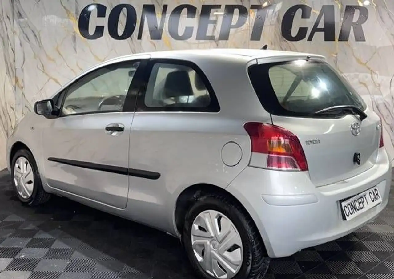 Toyota Yaris Yaris — photo 7