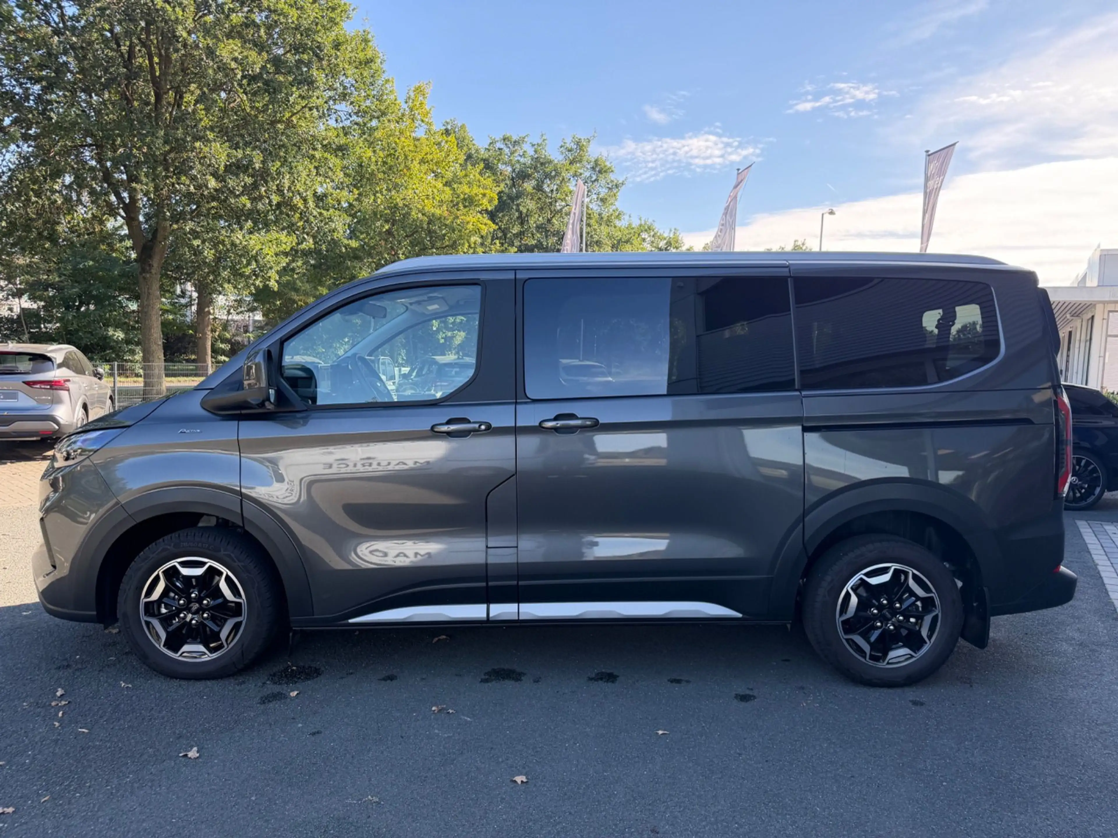 Ford Tourneo Custom 2.0 EcoBlue 320 L1 Active FWD — photo 4