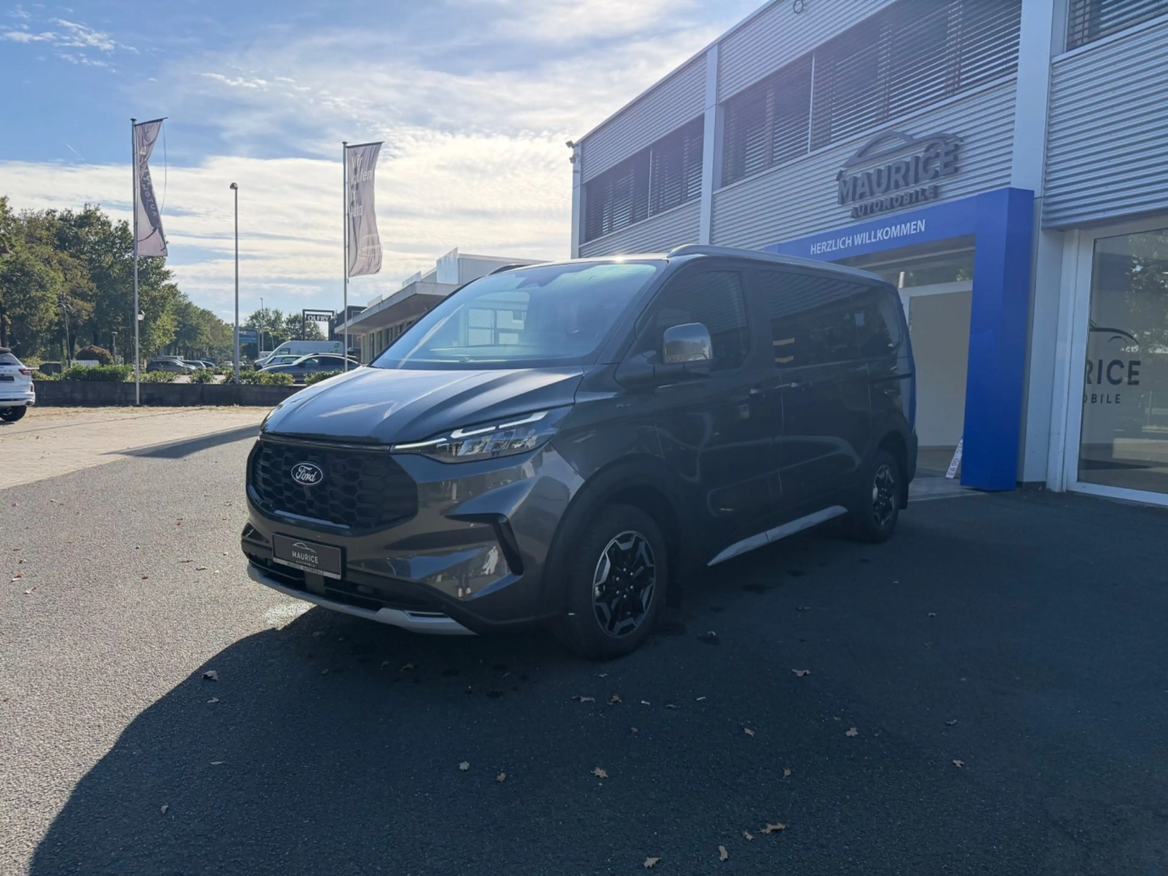 Ford Tourneo Custom 2.0 EcoBlue 320 L1 Active FWD — photo 3