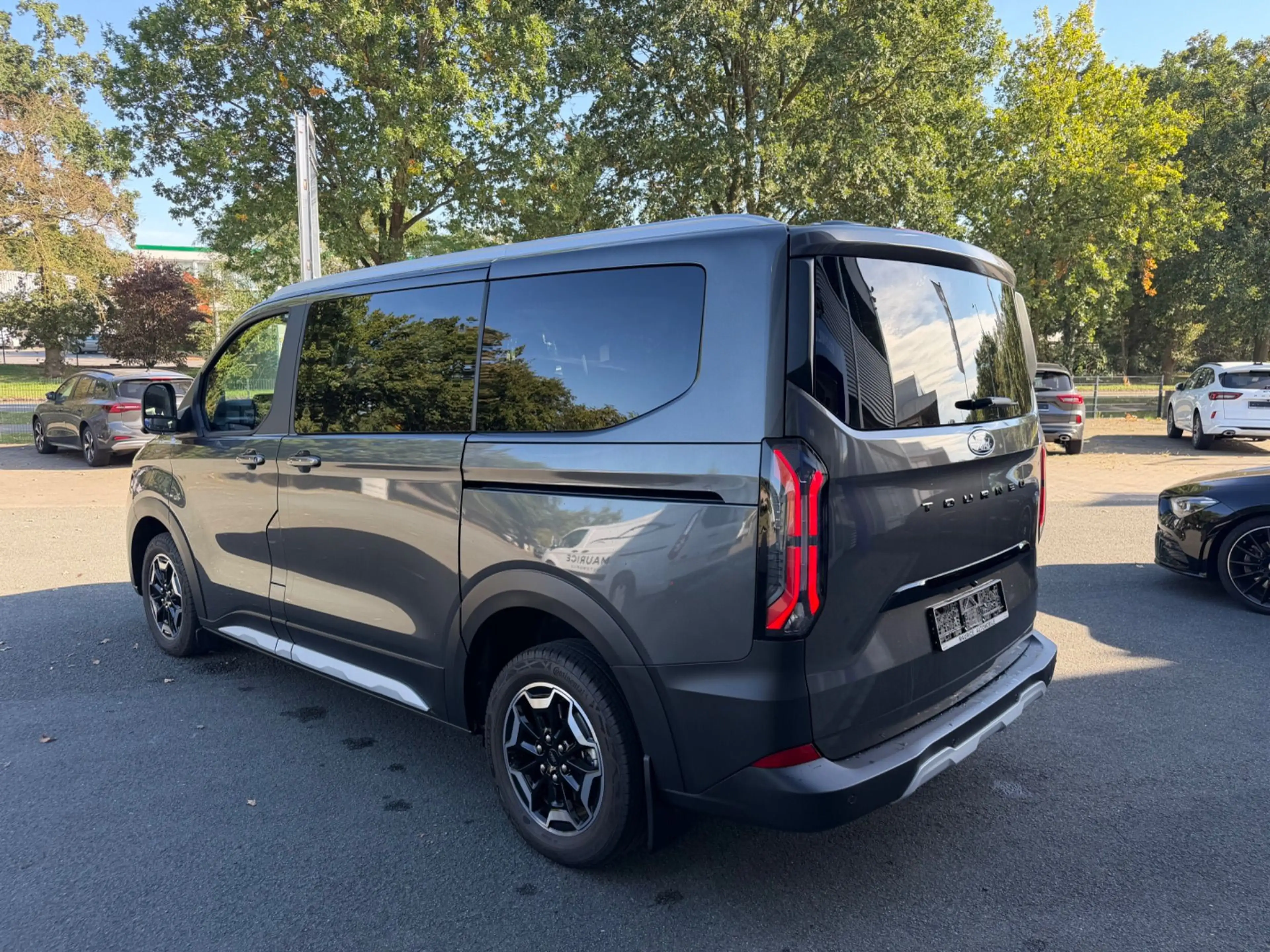 Ford Tourneo Custom 2.0 EcoBlue 320 L1 Active FWD — photo 8