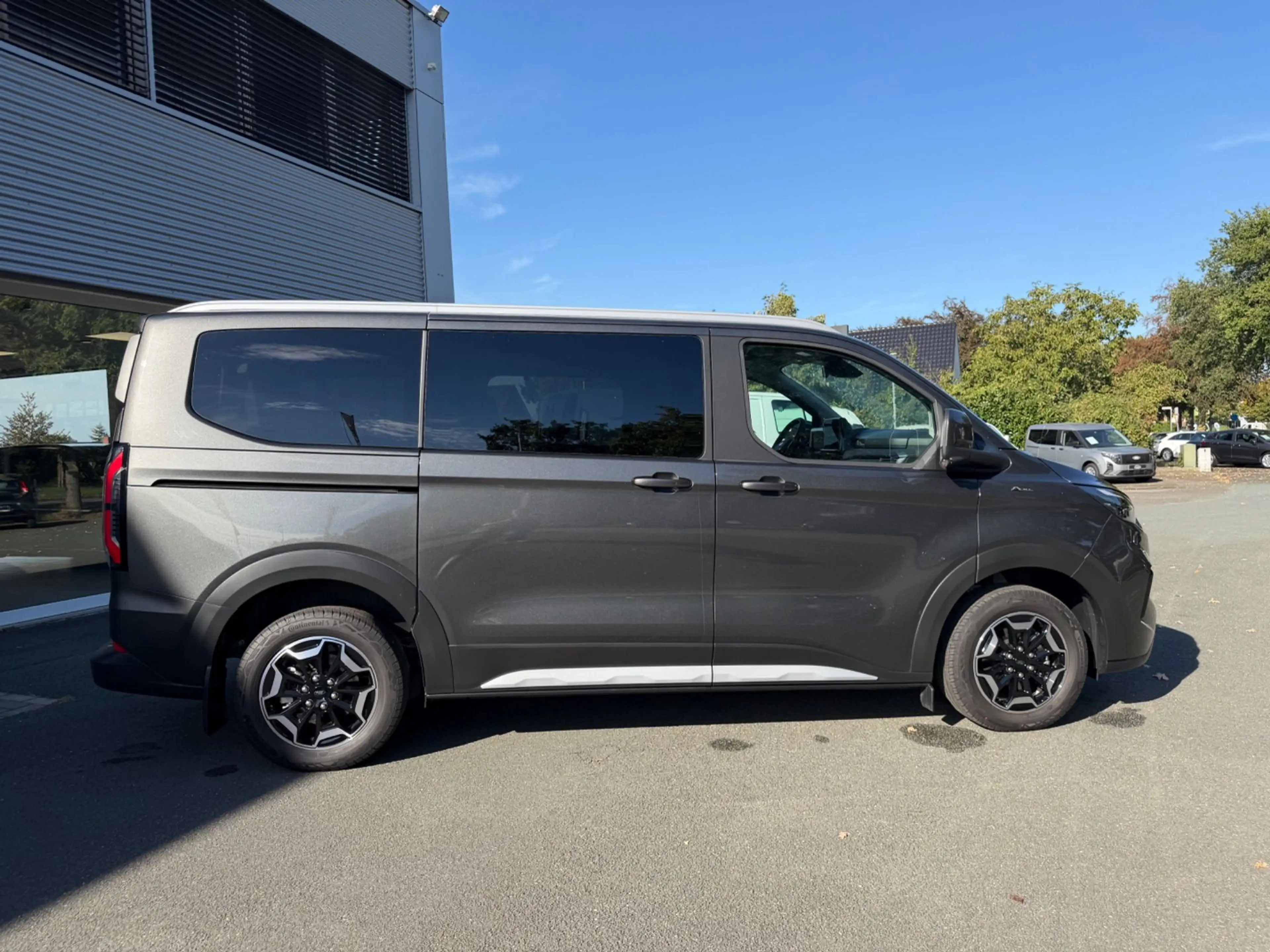 Ford Tourneo Custom 2.0 EcoBlue 320 L1 Active FWD — photo 12