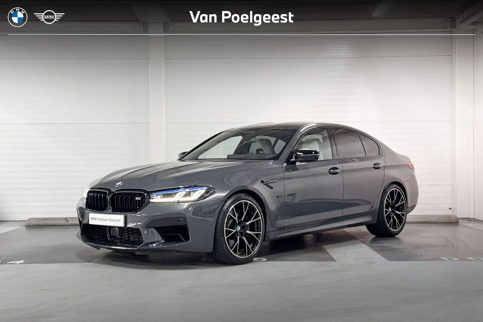 BMW M5 Sedan Competition Grijs - 1