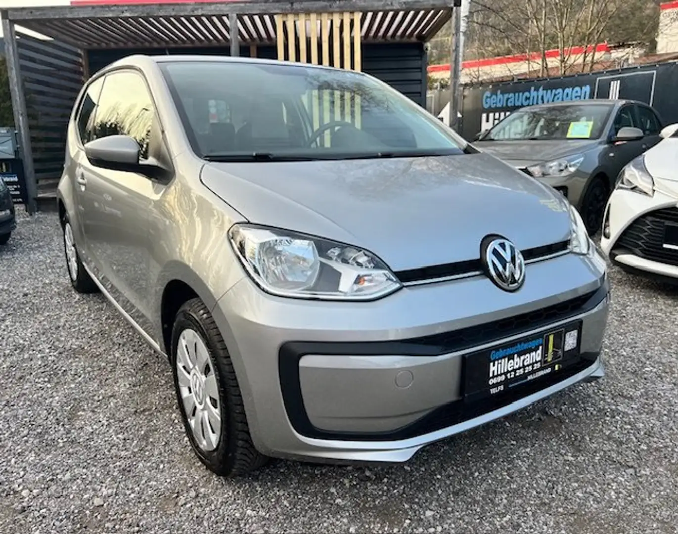 Volkswagen up! 1,0 BMT *move* 2019 Grau - 2