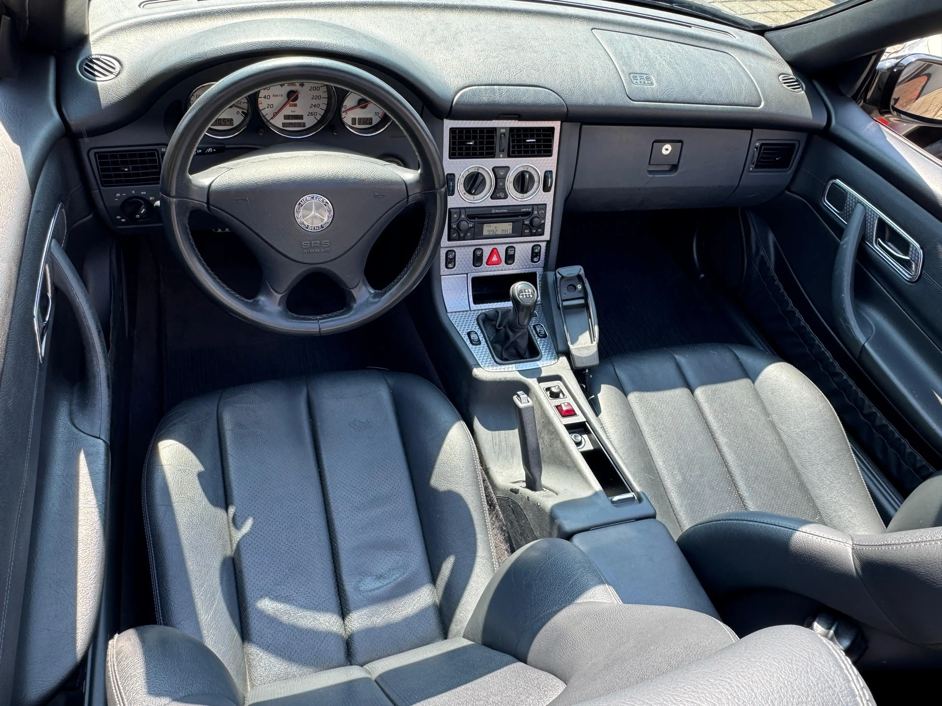Mercedes-Benz SLK 200 — photo 12