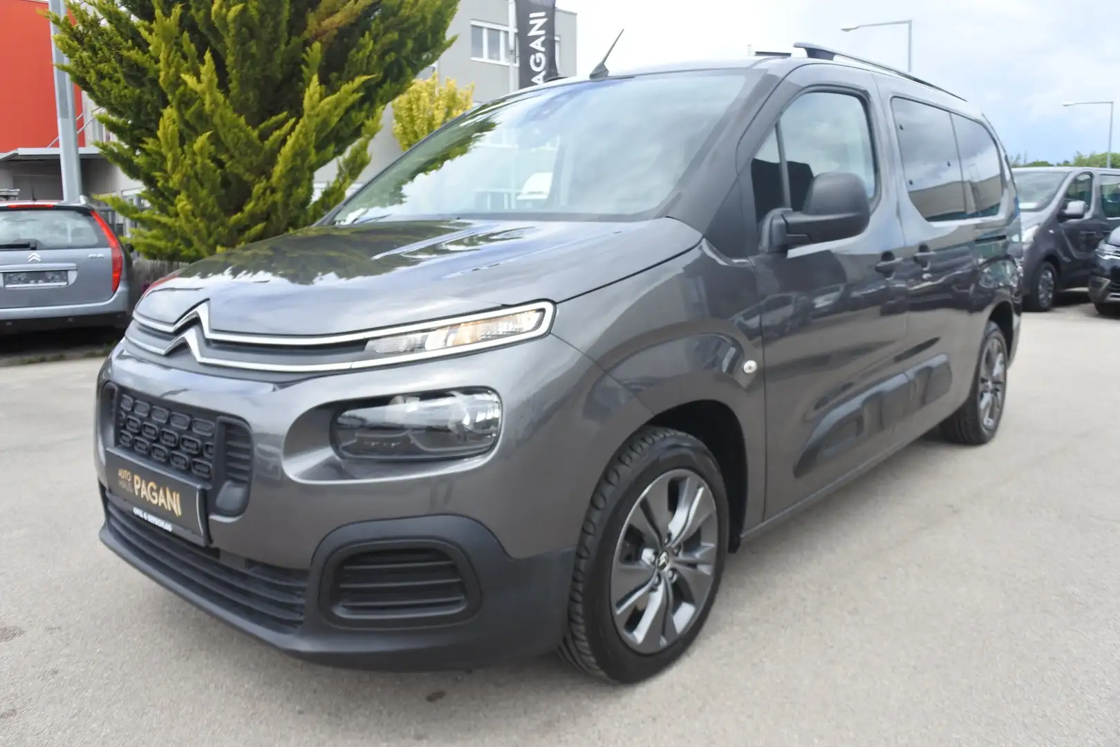 Citroen Berlingo BlueHDI 130 Feel XL/TEMPO/ABSTAND/AHK/NUR99800KM/ Grau - 2