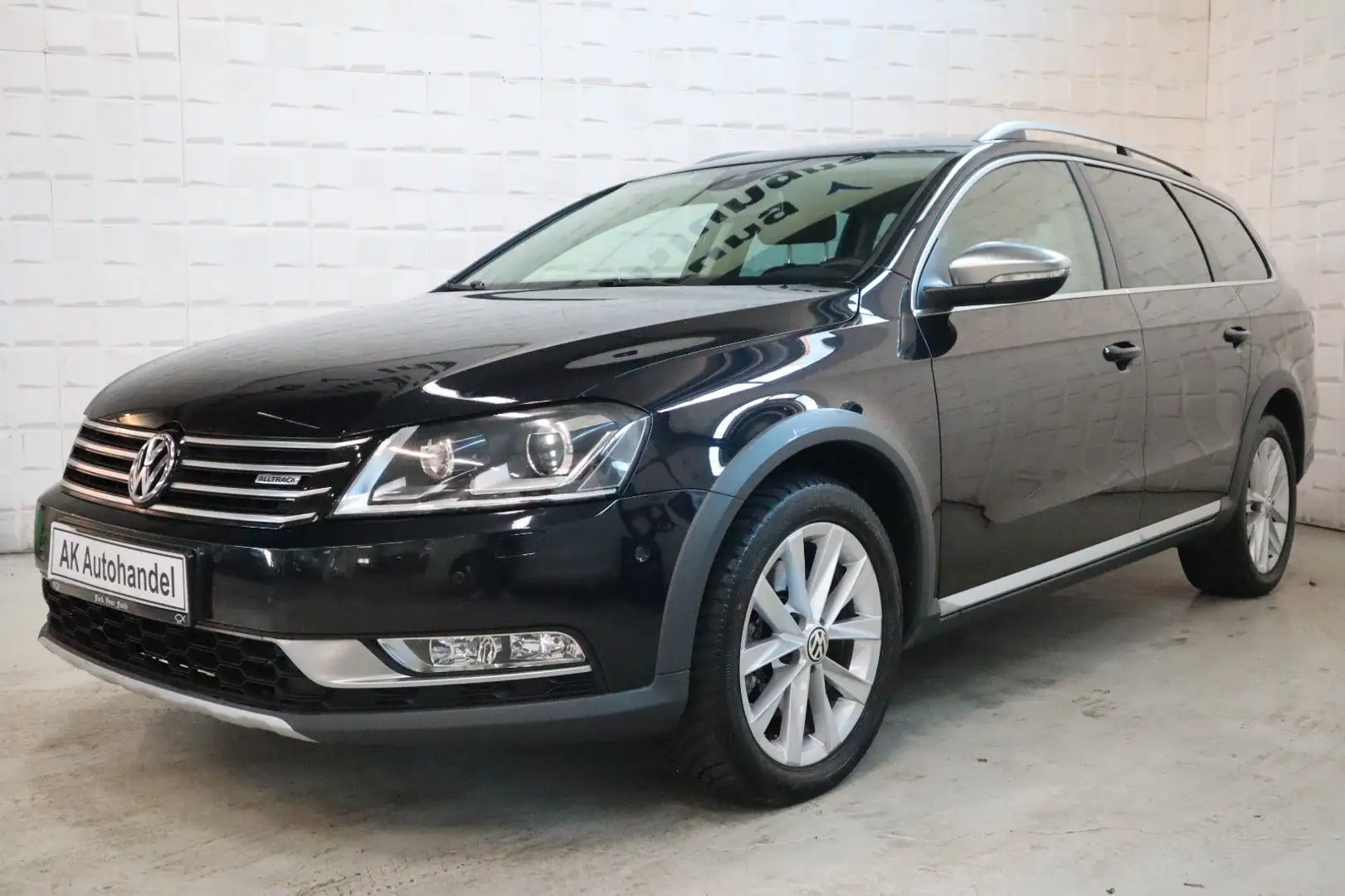 Volkswagen Passat Alltrack Variant Basis BMT 4Motion Xenon Schwarz - 1