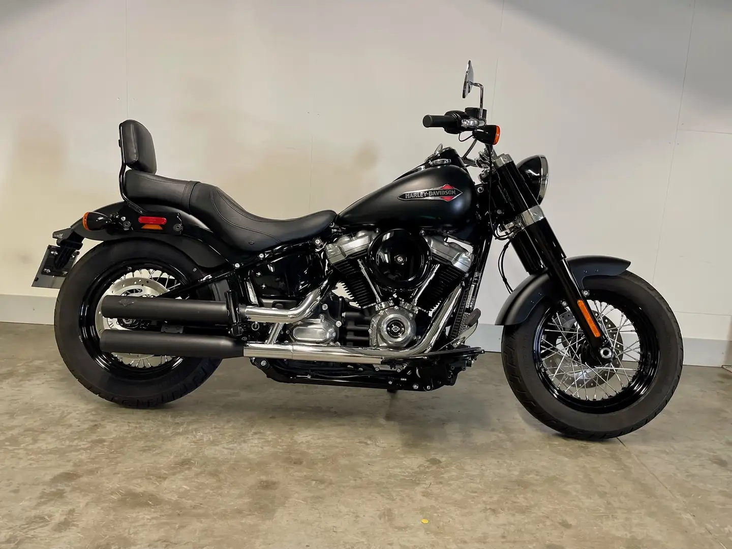 Harley-Davidson Softail Slim FLSL Noir - 1