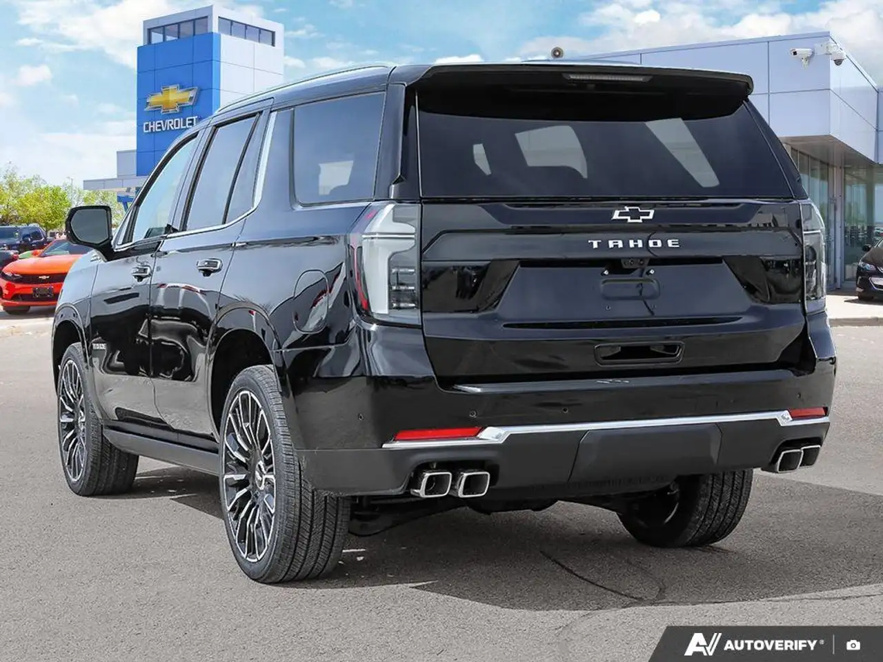 Chevrolet Tahoe снимка Chevrolet Tahoe