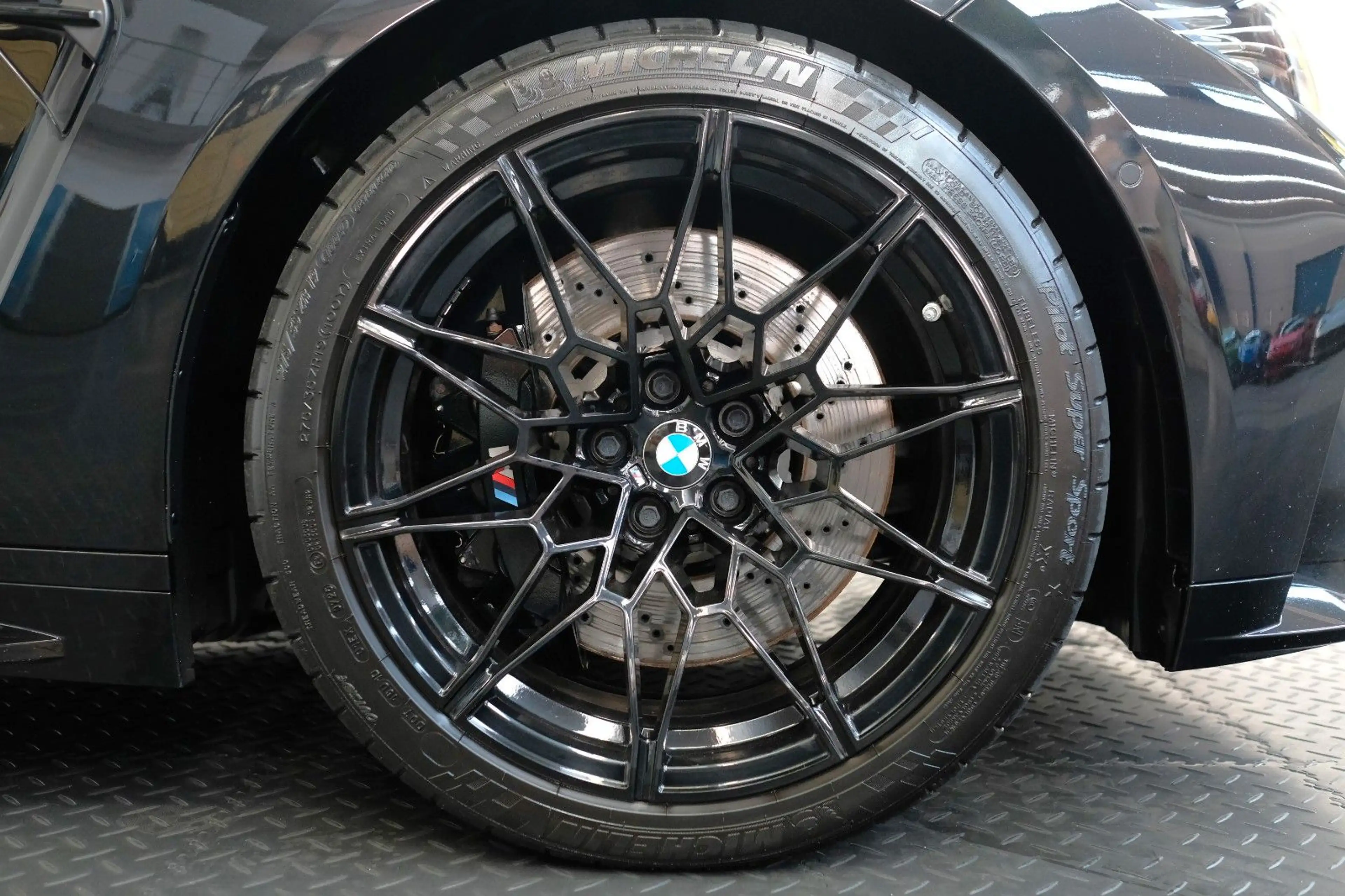 BMW M4 Coupe Competition/CARBON/H&K/DRIVERS PACKAGE — photo 11