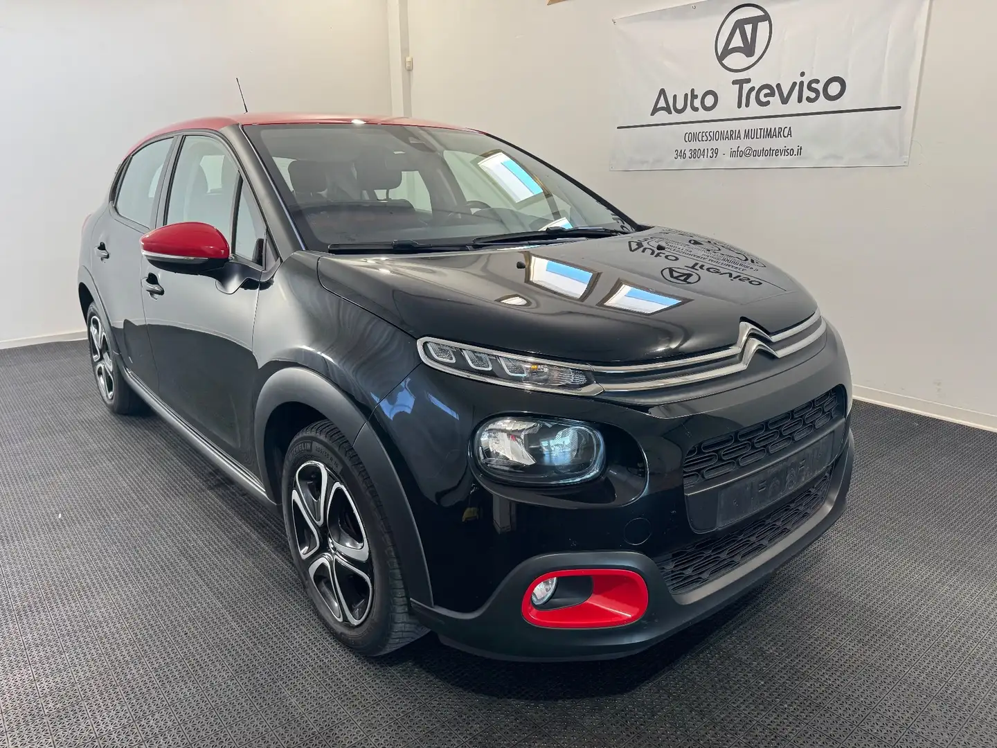 Citroen C3 C3 PureTech 82 Shine Nero - 1