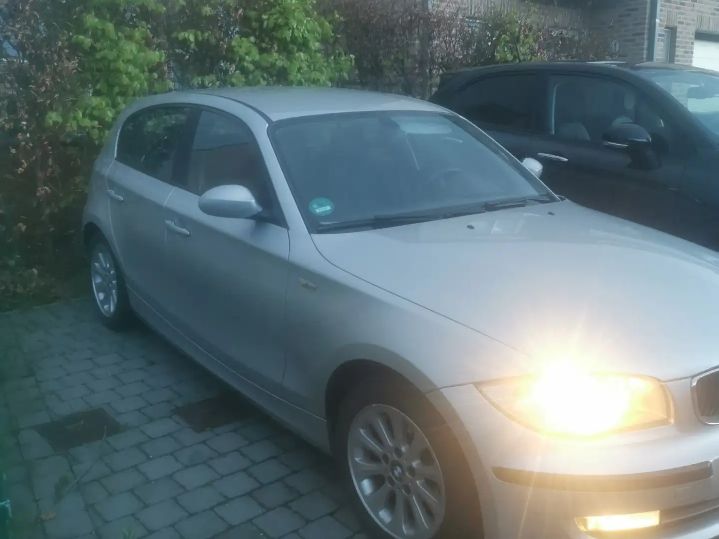 BMW 118 118i Argent - 2