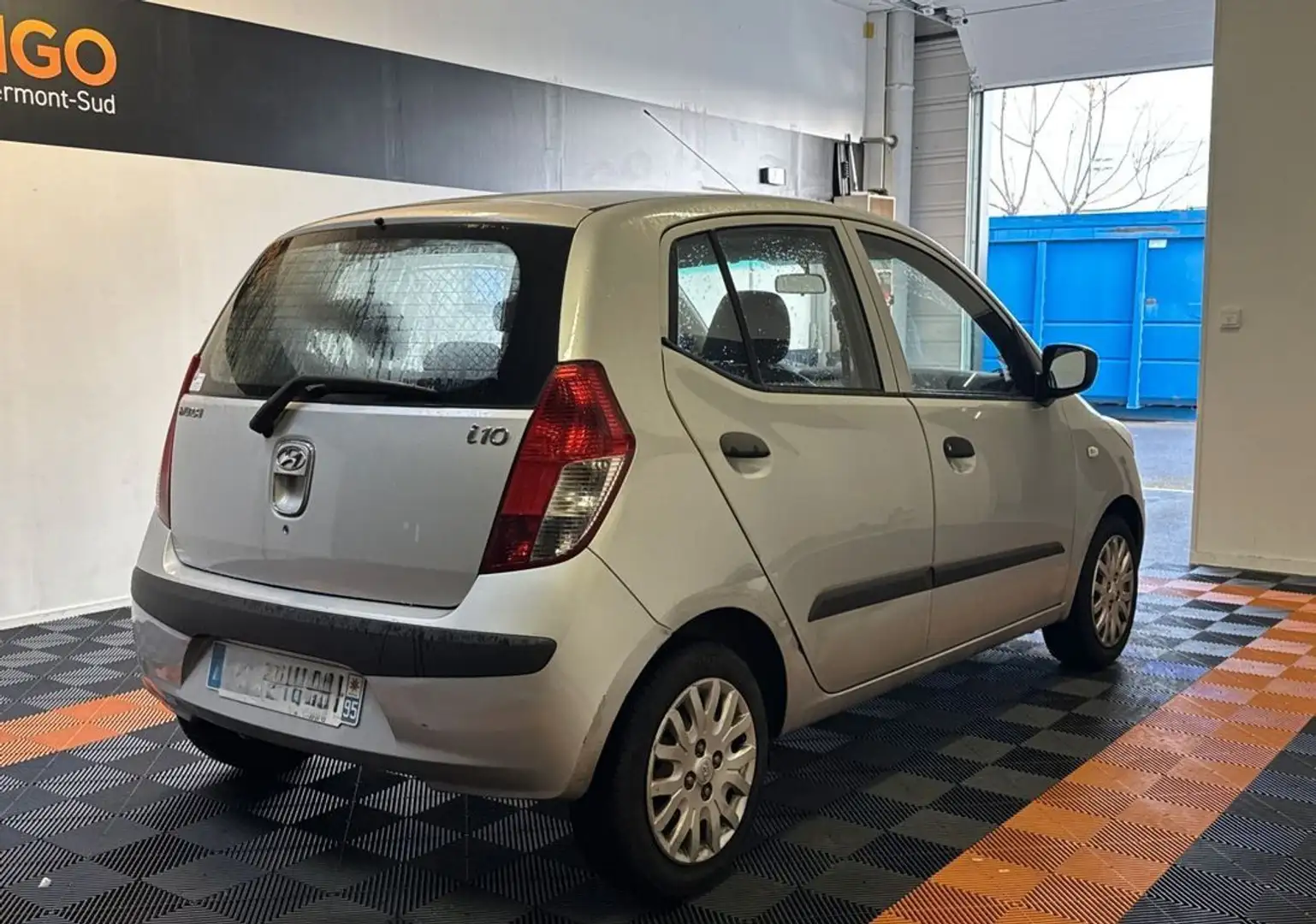 Hyundai i10 1.2 75ch pack Gris - 2