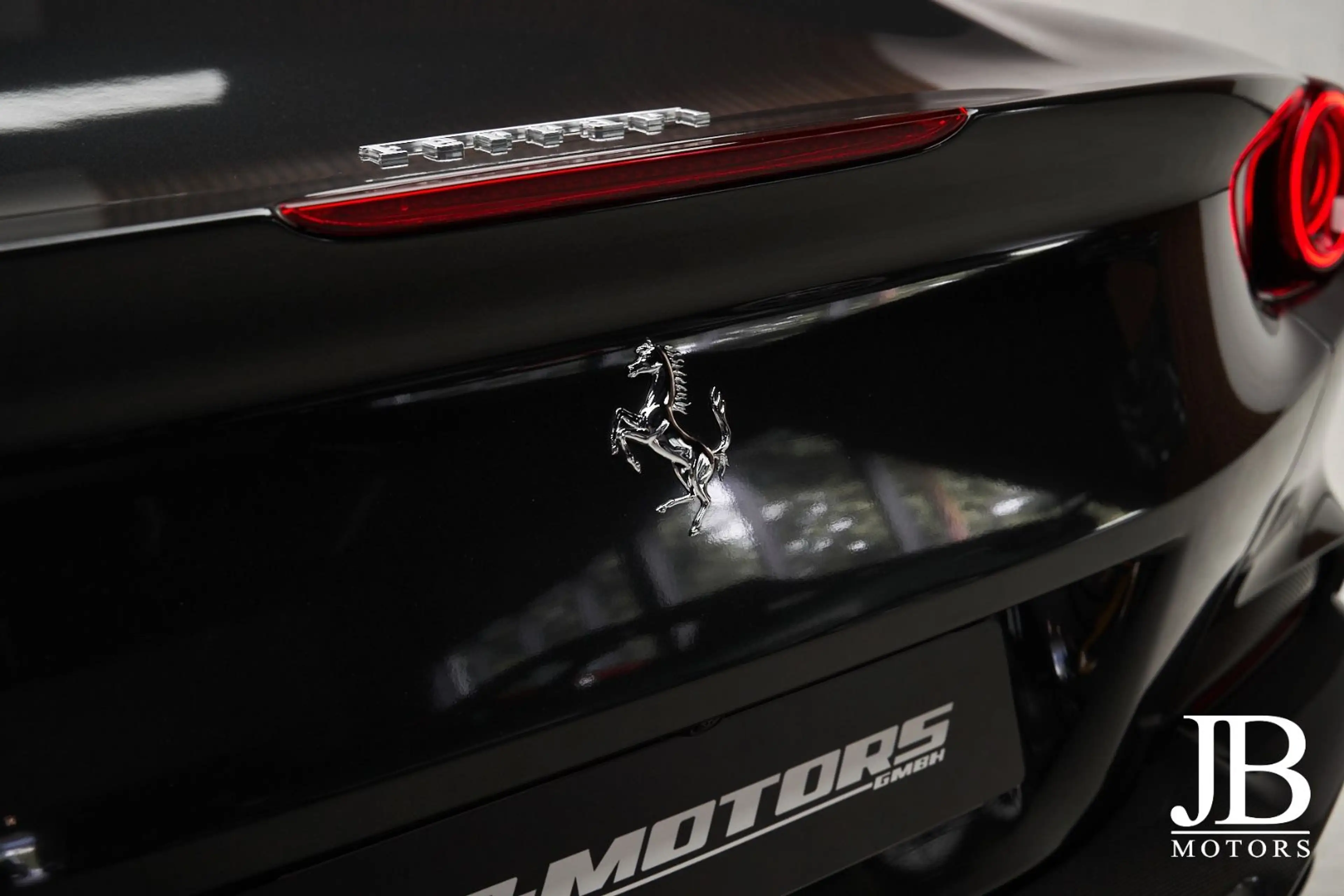 Ferrari Portofino M Carbon LED JBL Surround Magneride — photo 15