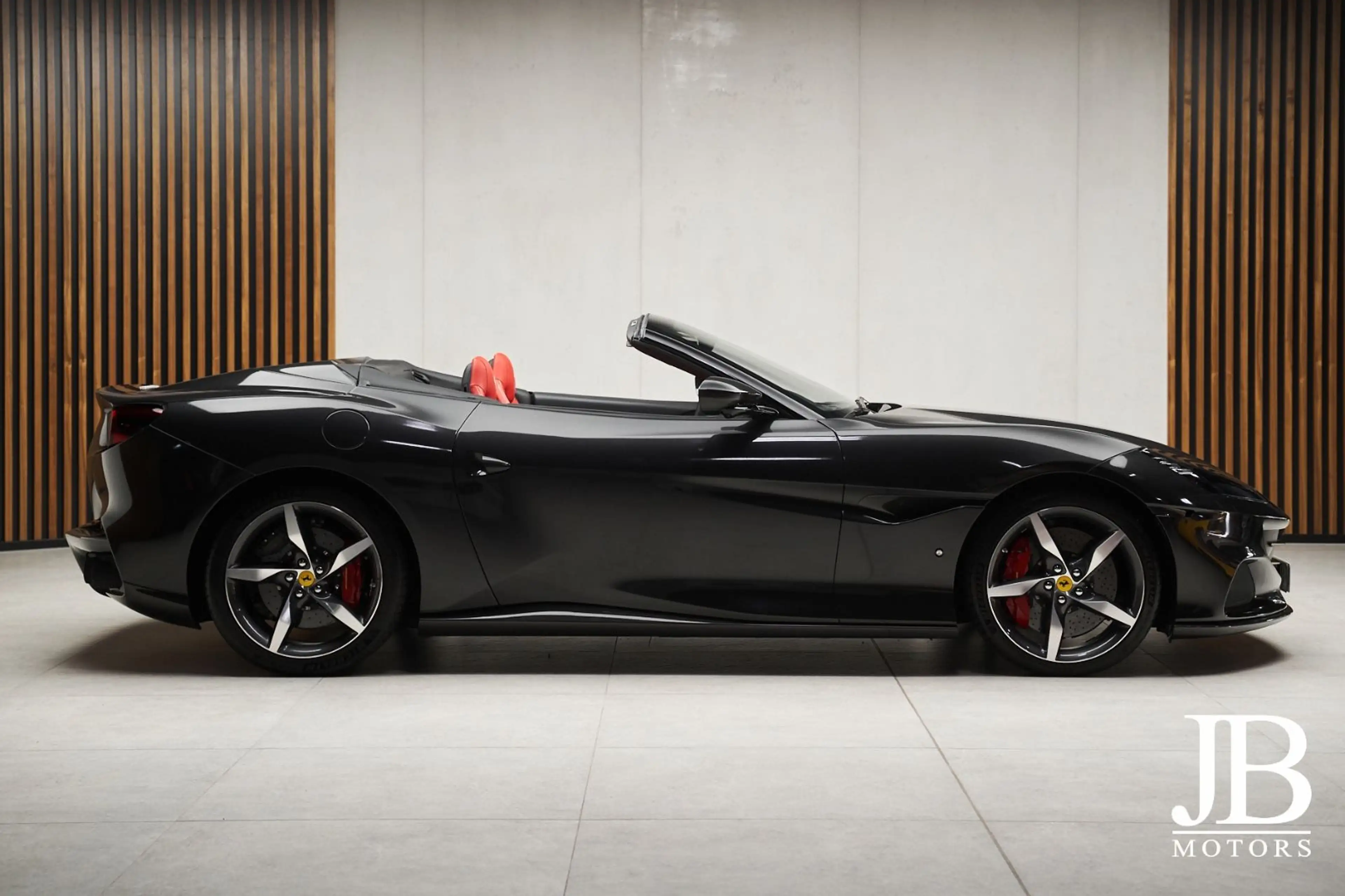 Ferrari Portofino M Carbon LED JBL Surround Magneride — photo 3