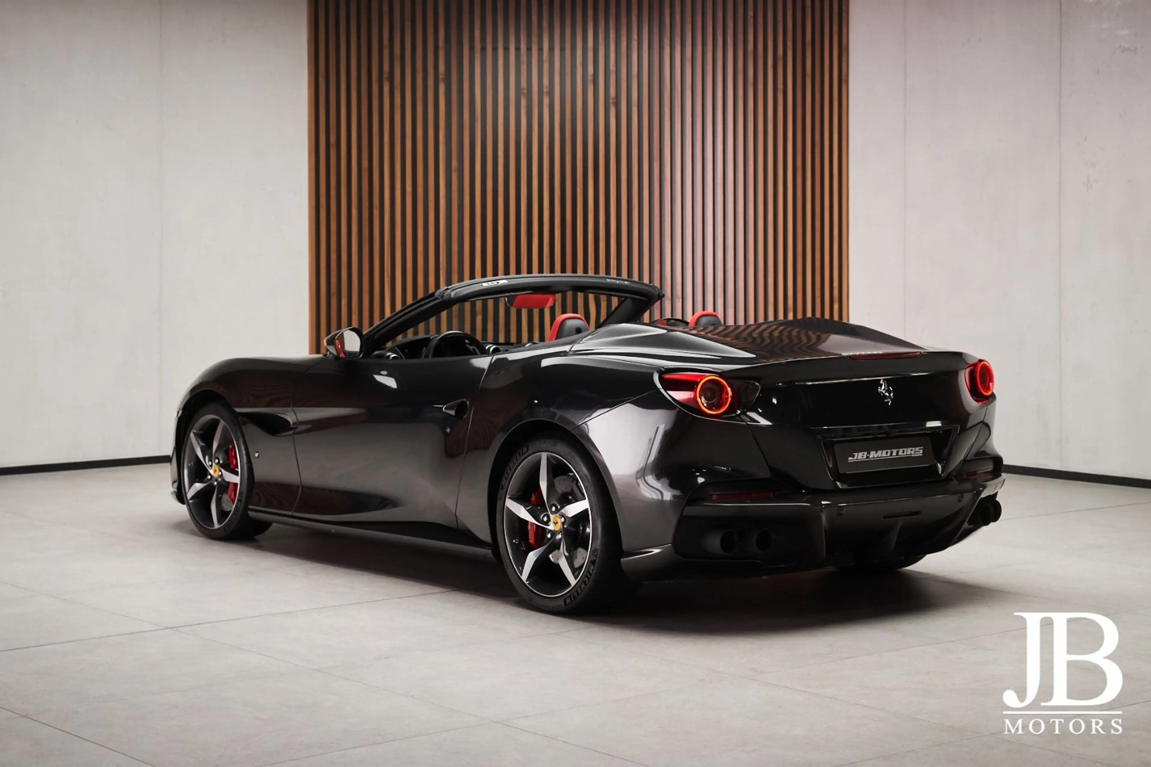 Ferrari Portofino M Carbon LED JBL Surround Magneride — photo 12