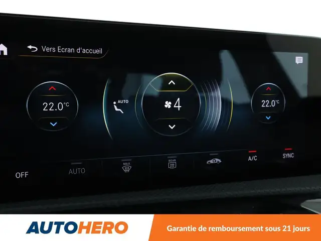 Mercedes-Benz CLA view 24