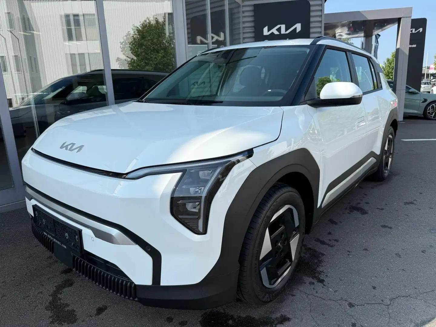 Kia EV3 FWD 56,7kWh Standard Range Air Weiß - 1
