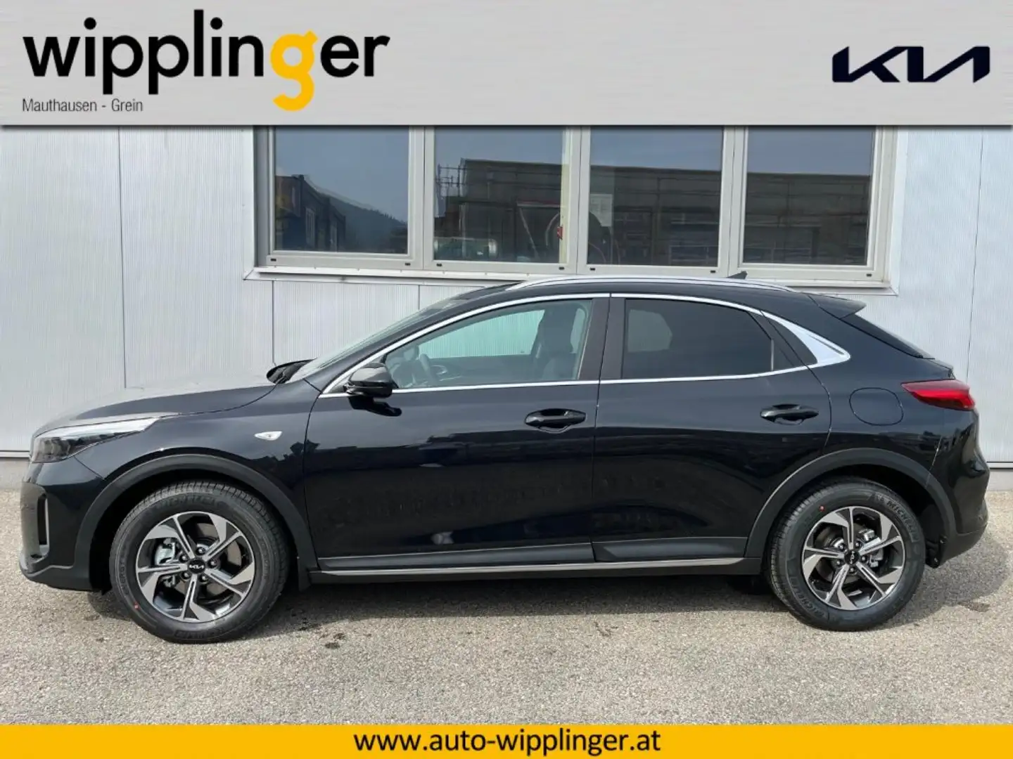 Kia XCeed SILBER 1.0 TGDI MT6 120 LP. € 28.590,00 Schwarz - 2