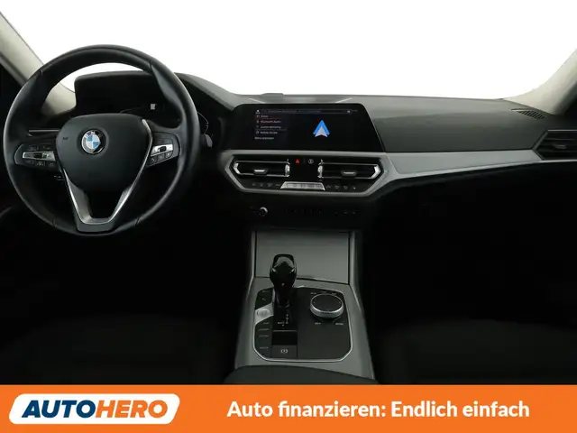BMW 3 Series view 12
