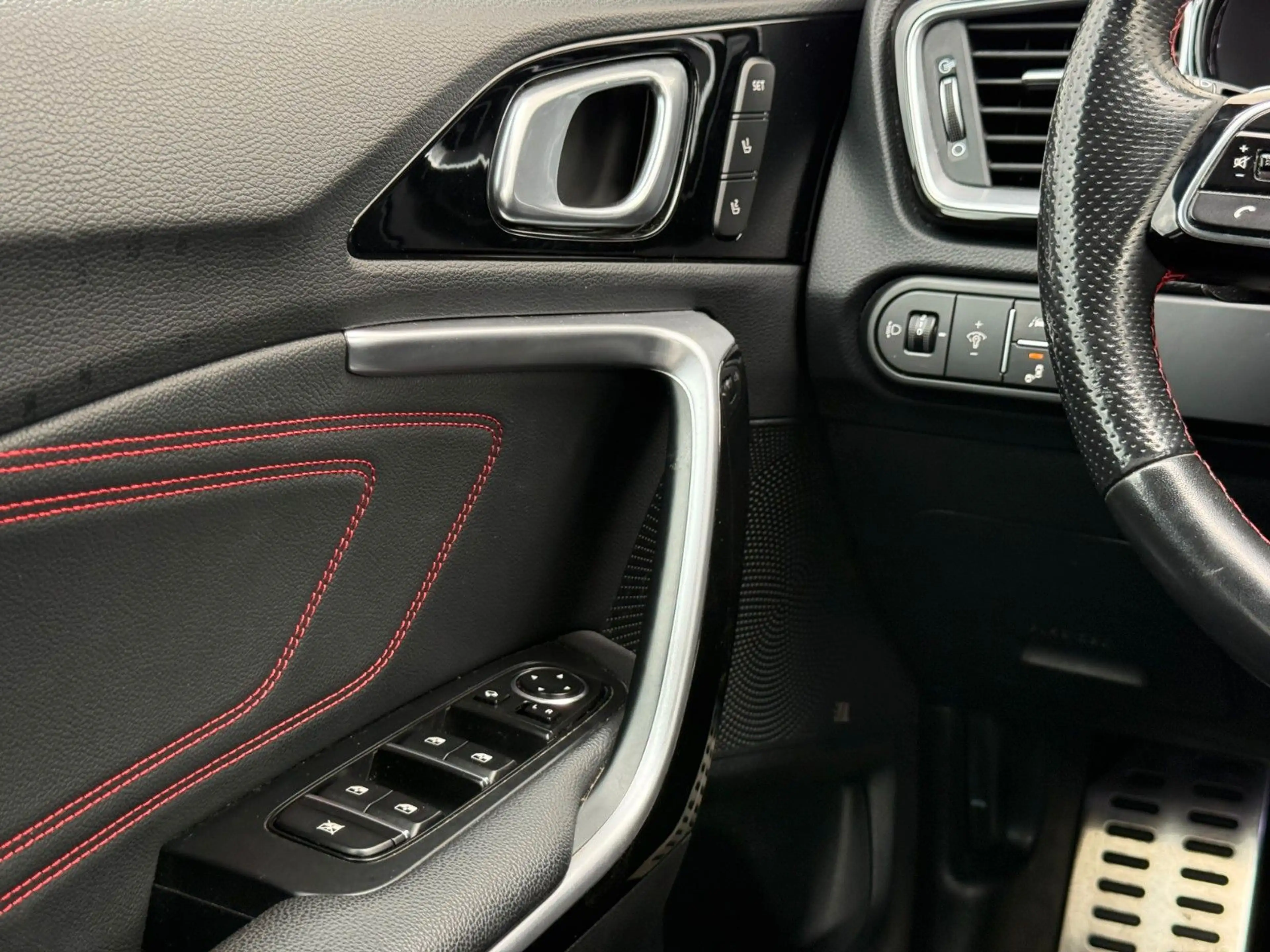 Kia ProCeed / pro_cee'd ProCeed GT PANO KIA GARANTIE 08.27 EL. SITZE 2.H — photo 10