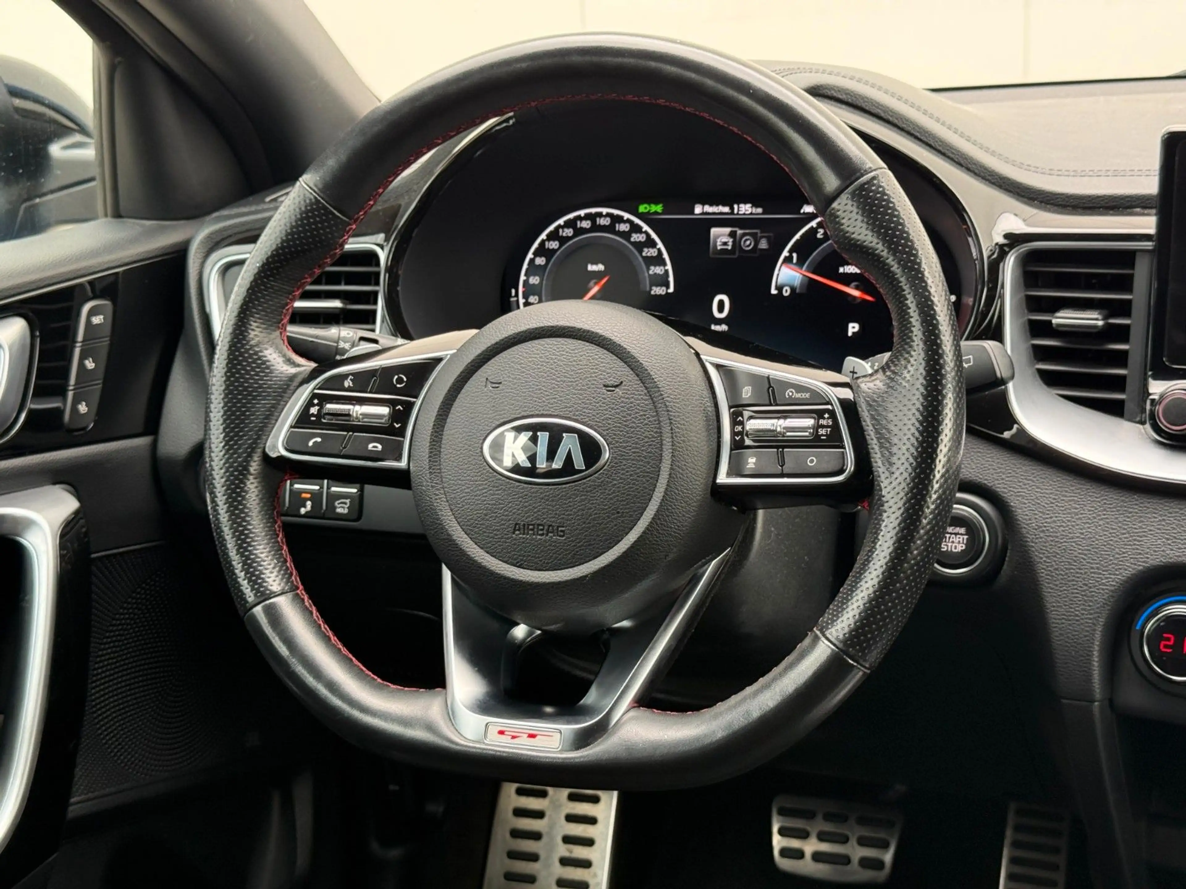 Kia ProCeed / pro_cee'd ProCeed GT PANO KIA GARANTIE 08.27 EL. SITZE 2.H — photo 11