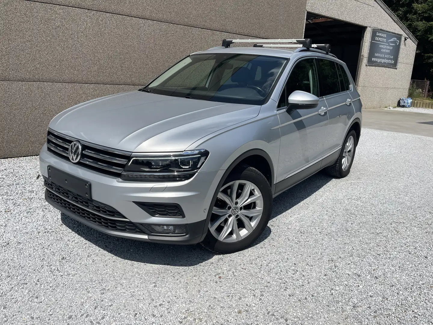 Volkswagen Tiguan Tiguan 2.0 TDi 4Motion Highline DSG Grijs - 2