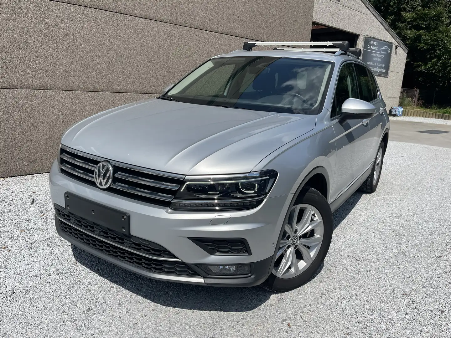 Volkswagen Tiguan Tiguan 2.0 TDi 4Motion Highline DSG Grijs - 1