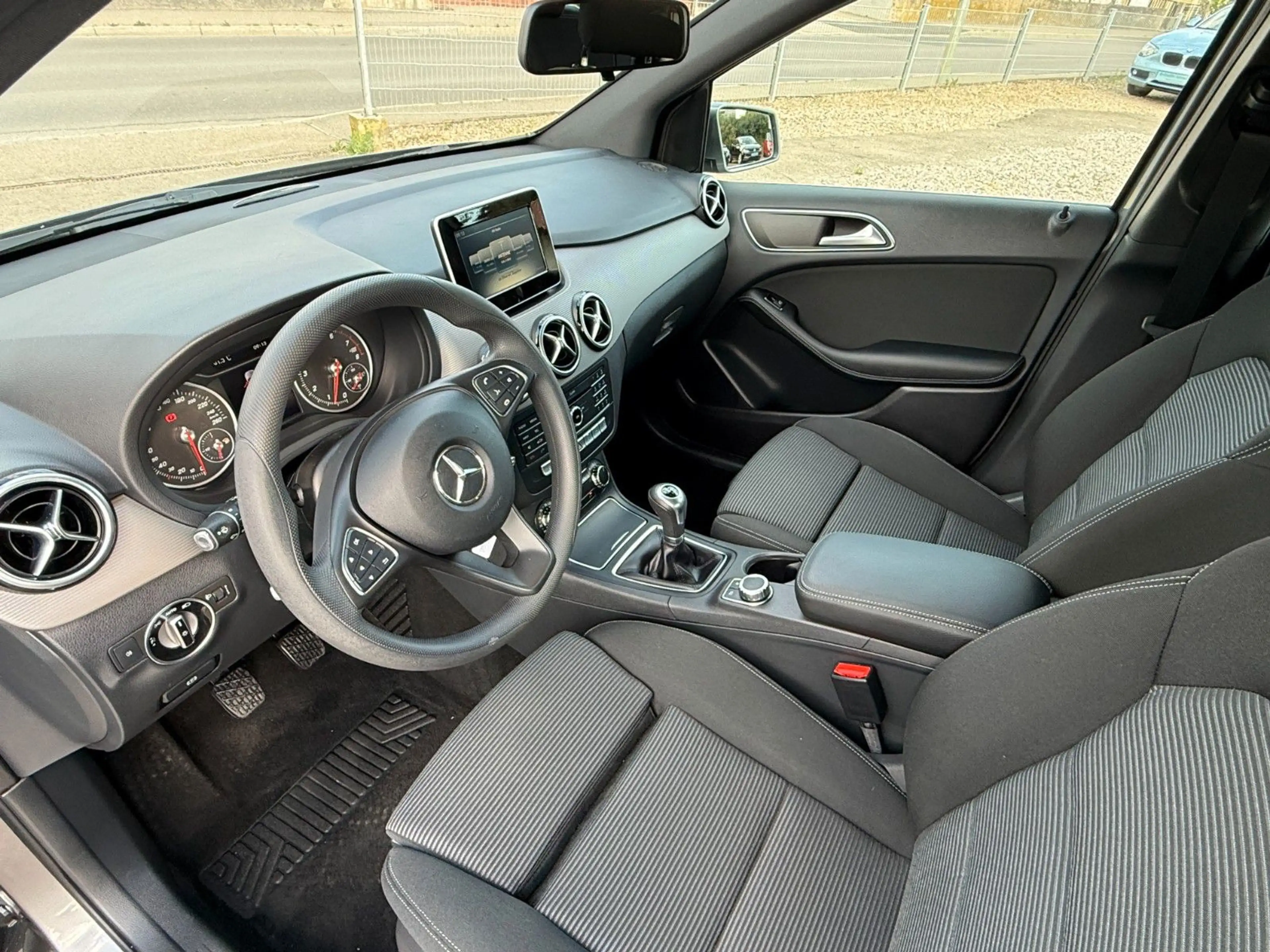 Mercedes-Benz B 160 Style Finanz. o. Anzahlung/Garantie — photo 7