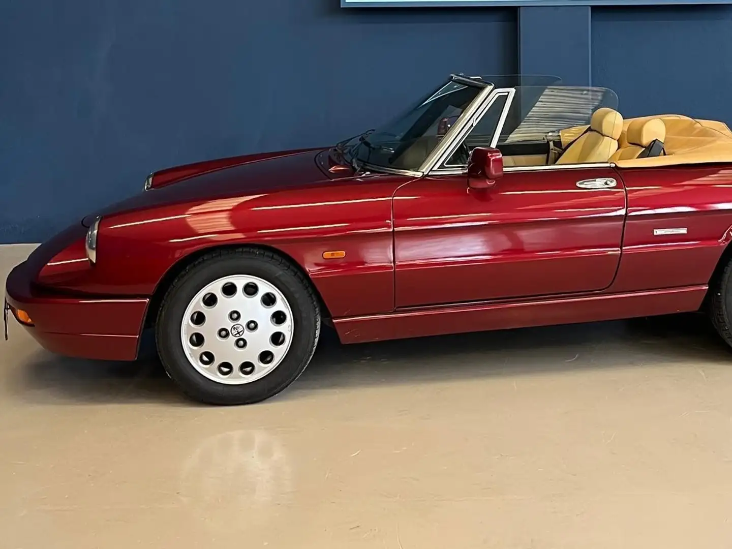 Alfa Romeo Spider 2.0 my90 Czerwony - 1