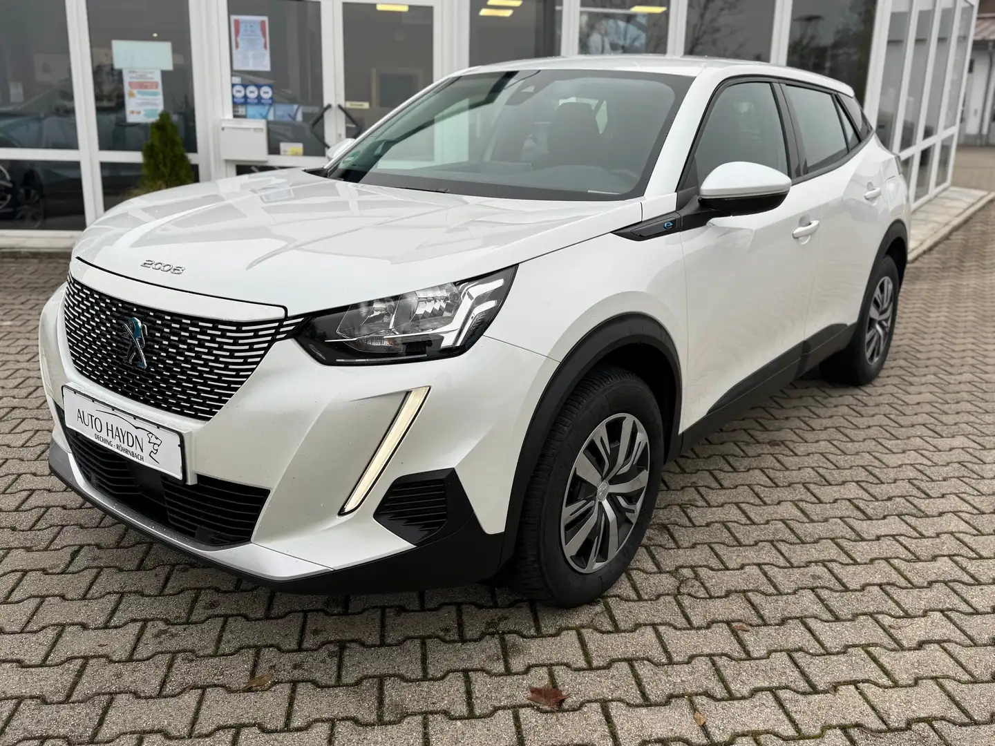Peugeot 2008 e-2008 Active, Kamera, PDC,Eco LED, 8fach, DAB, Blanc - 1