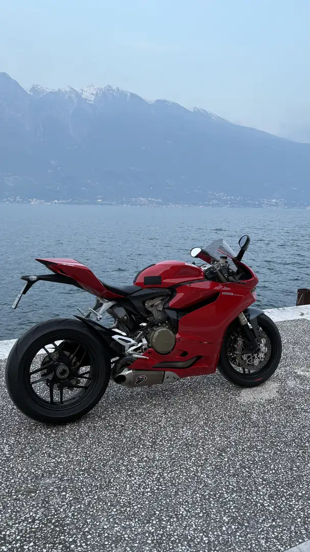 Ducati 1199 Panigale - 1