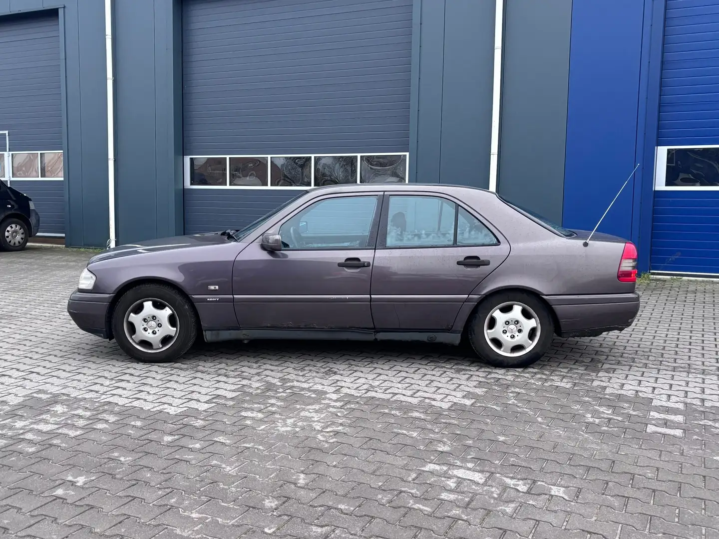 Mercedes-Benz C 180 Sport | Nu € 1.750,-!!! Rood - 2