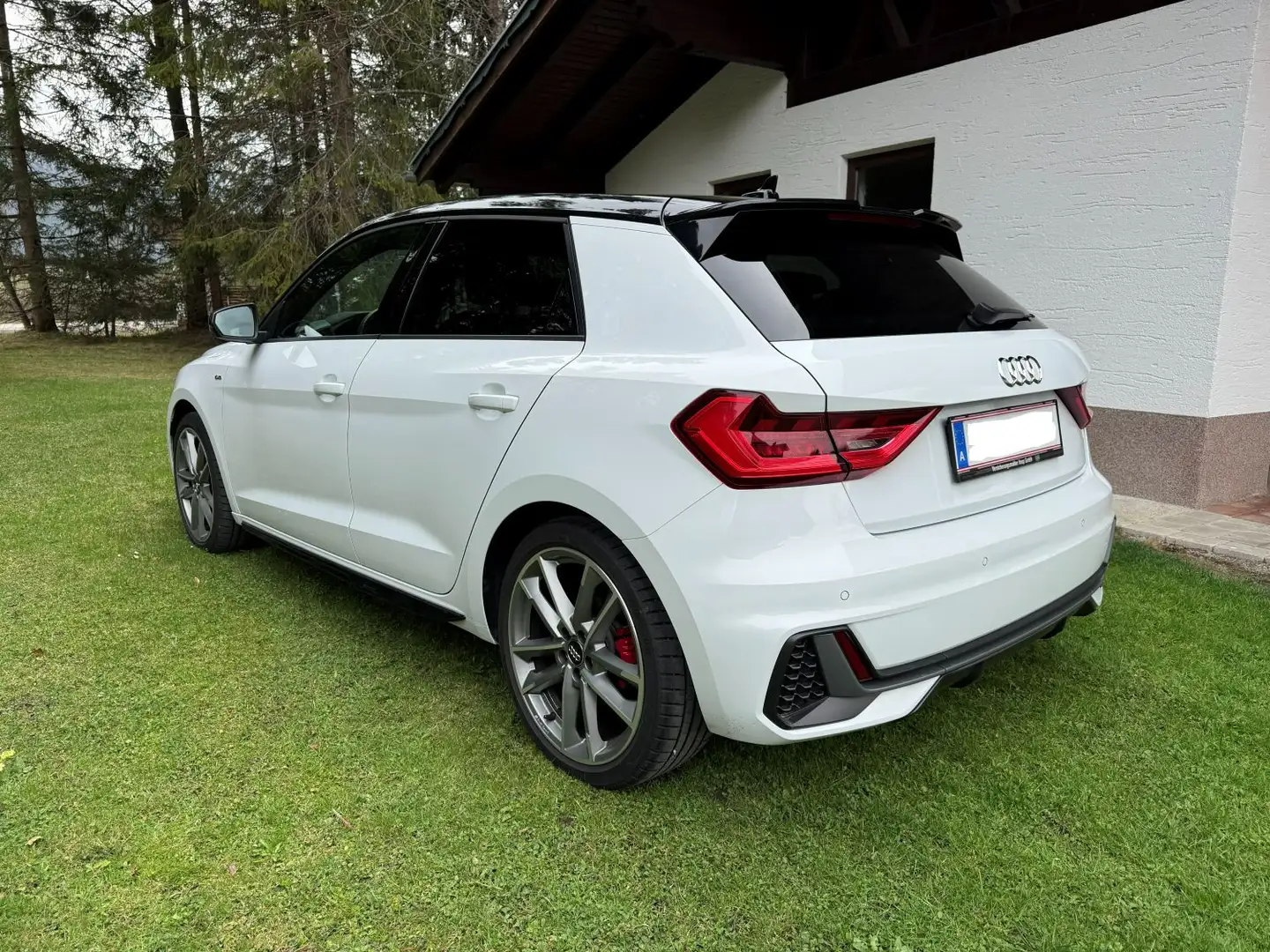 Audi A1 A1 SB 25 TFSI S-line Weiß - 2