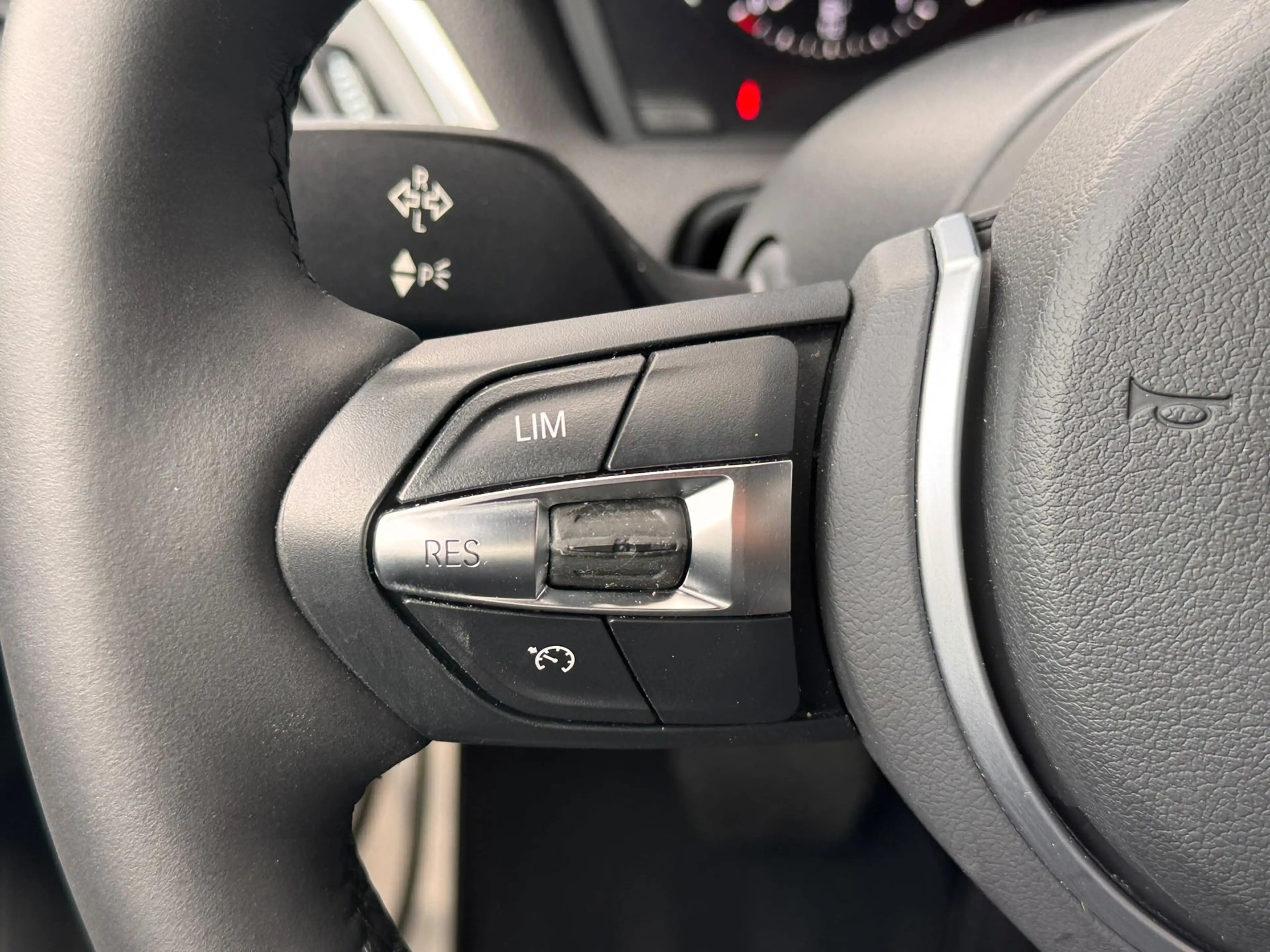 BMW 118 1-serie 118i High Executive M-SPORT AUT. NAVI.PROF — photo 18