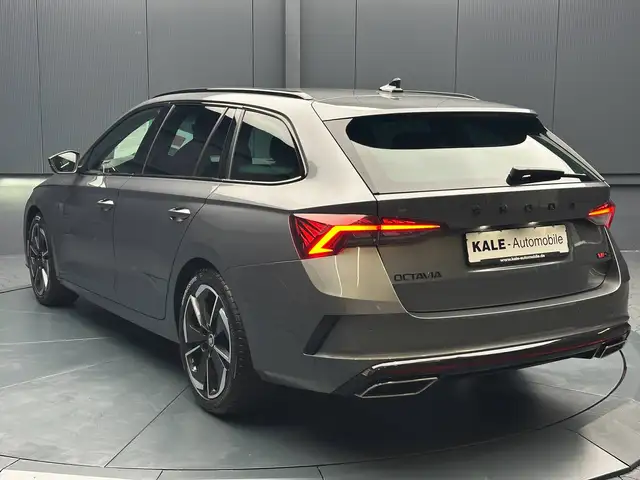 Skoda Octavia view 3