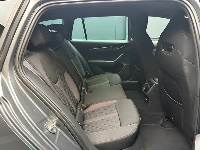 Skoda Octavia view 23