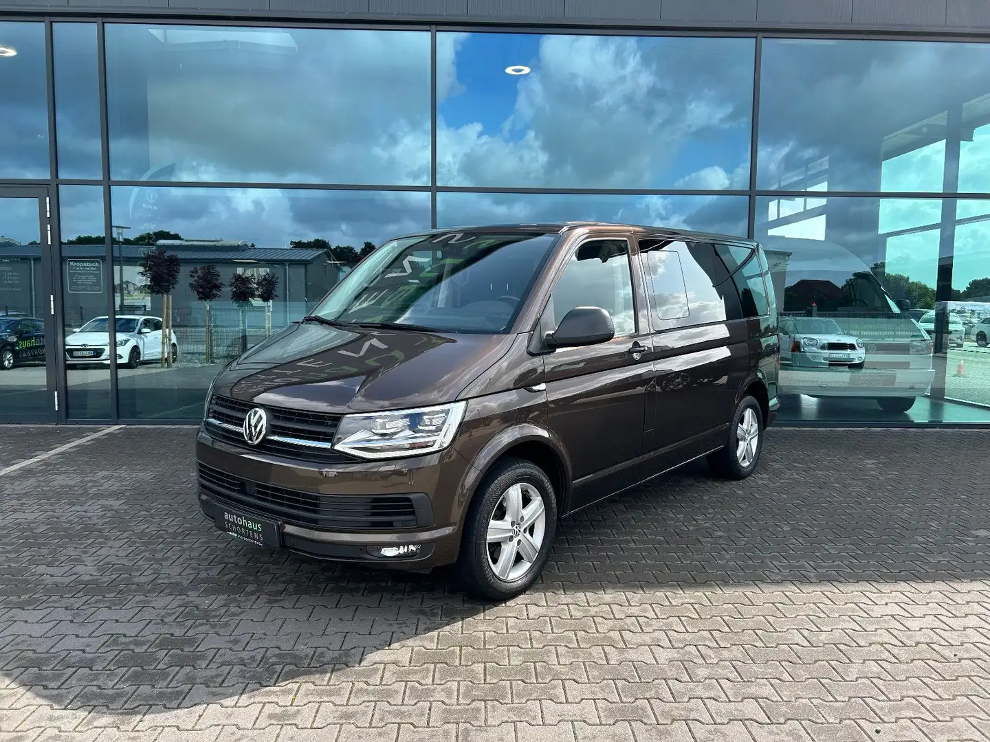 Volkswagen T6 Multivan DSG LED AHK Standhzg. Schiebedach Brun - 1